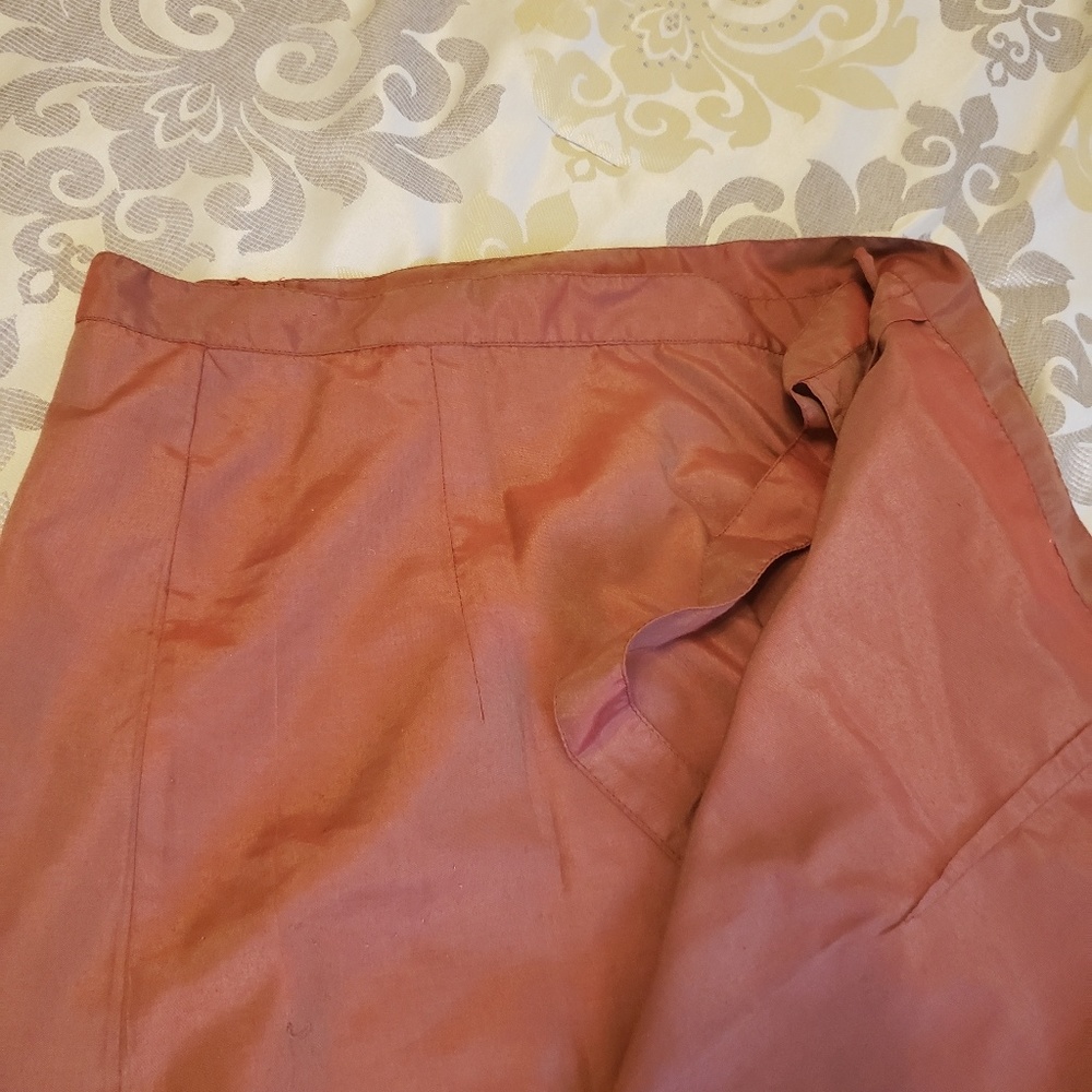 Wrap Skirt With Trimmed Hem - Picture 3 of 4